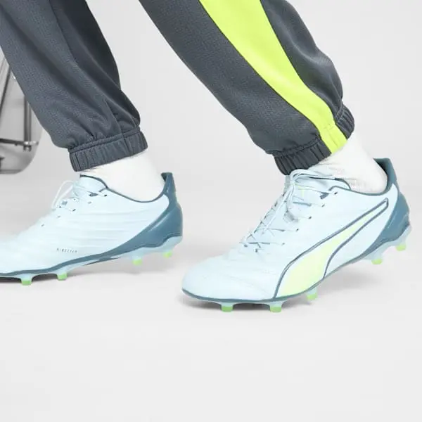 Explore Manchester City puma-king-pro-fg-ag-lights-out-pack-107862-03 Jerseys - ManchesterCityshirt.co.uk